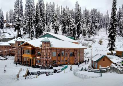Chandigarh to Srinagar Gulmarg Pahalgam 9-Day Tour