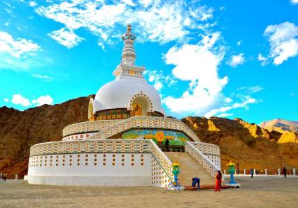 Amritsar to Ladakh (Leh Nubra Pangong) Adventure Tour
