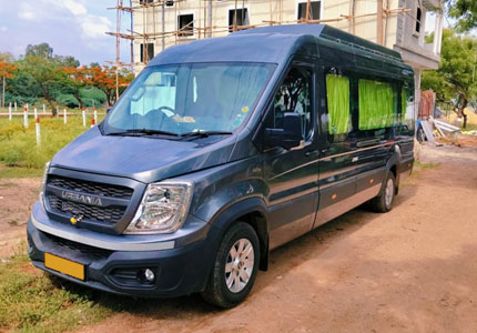 Urbania Traveller 17 Seater